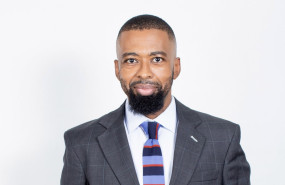 mokgome mogoba fundador y socio d0irector kholo capital 20260407170714 mokgome mogoba fundador y socio d0irector kholo capital 20260407170714