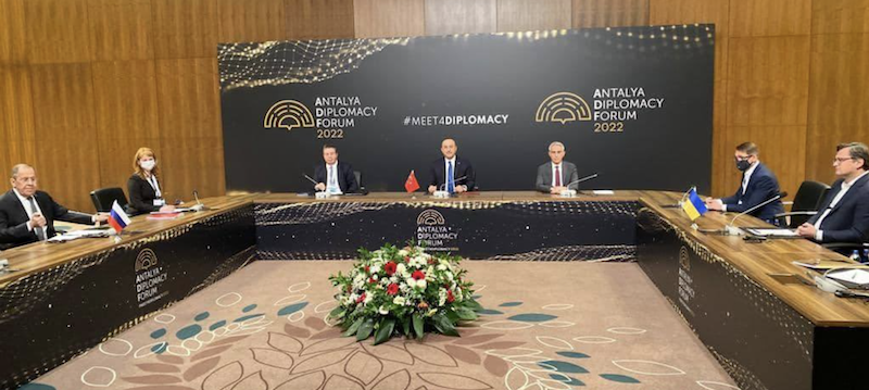 Ucrania y Rusia no logran avances sobre los corredores humanitarios ni el alto el fuego